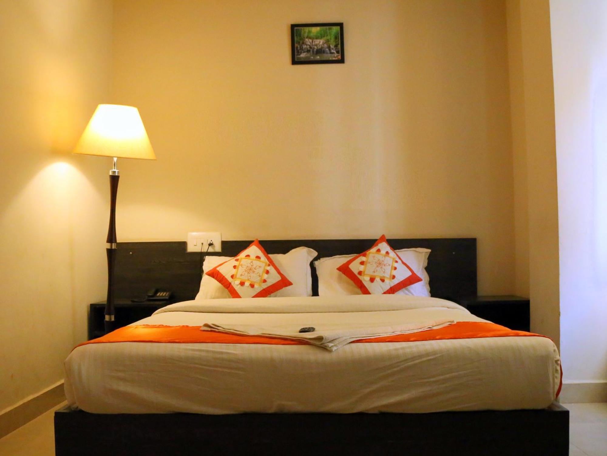 Orange Corner Hotel, Airport Pickup & Drop Available 24X7 Yelahanka Extérieur photo